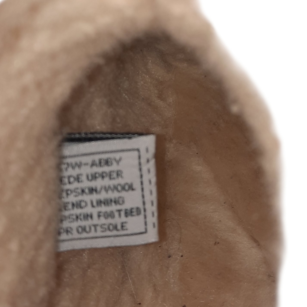 BearPaw Brown Ankle Boots with Cream Fur - Picture 4 of 8